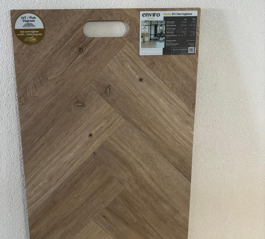 Rustic 011 visgraat vloer