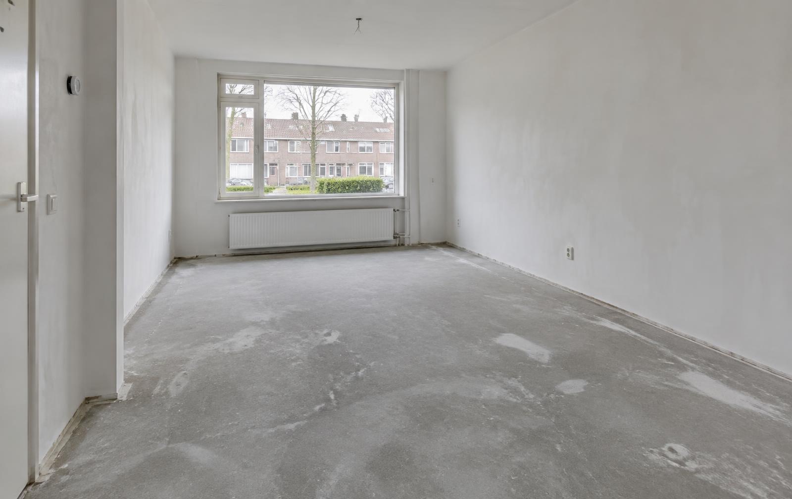Kale woning voor renovatie